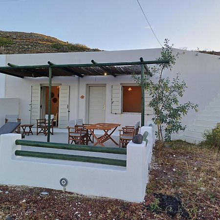 Villa 'Irene' Cycladic House With Sunrise And Sea View! Foinikiá Esterno foto