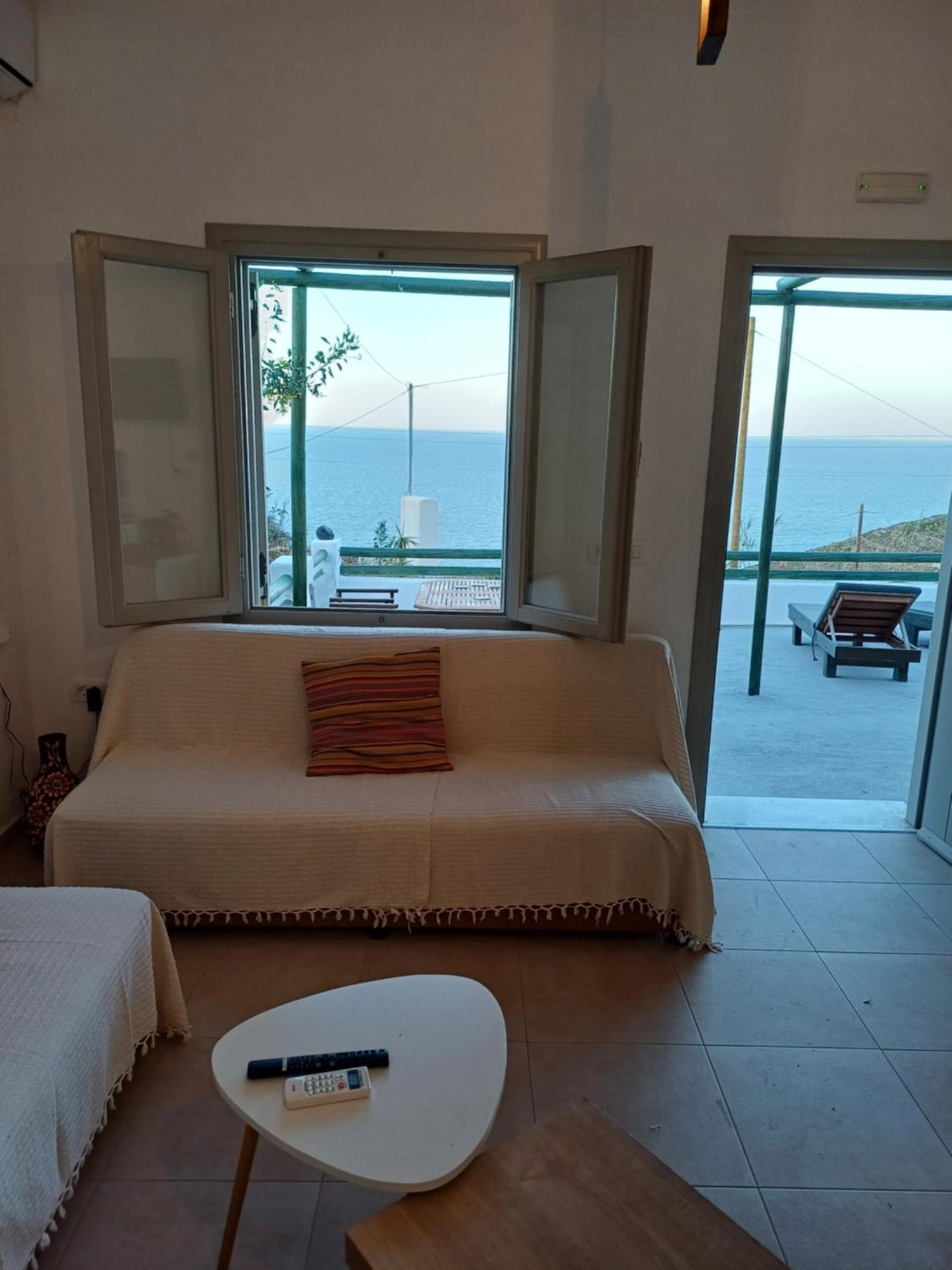 Villa 'Irene' Cycladic House With Sunrise And Sea View! Foinikiá Esterno foto