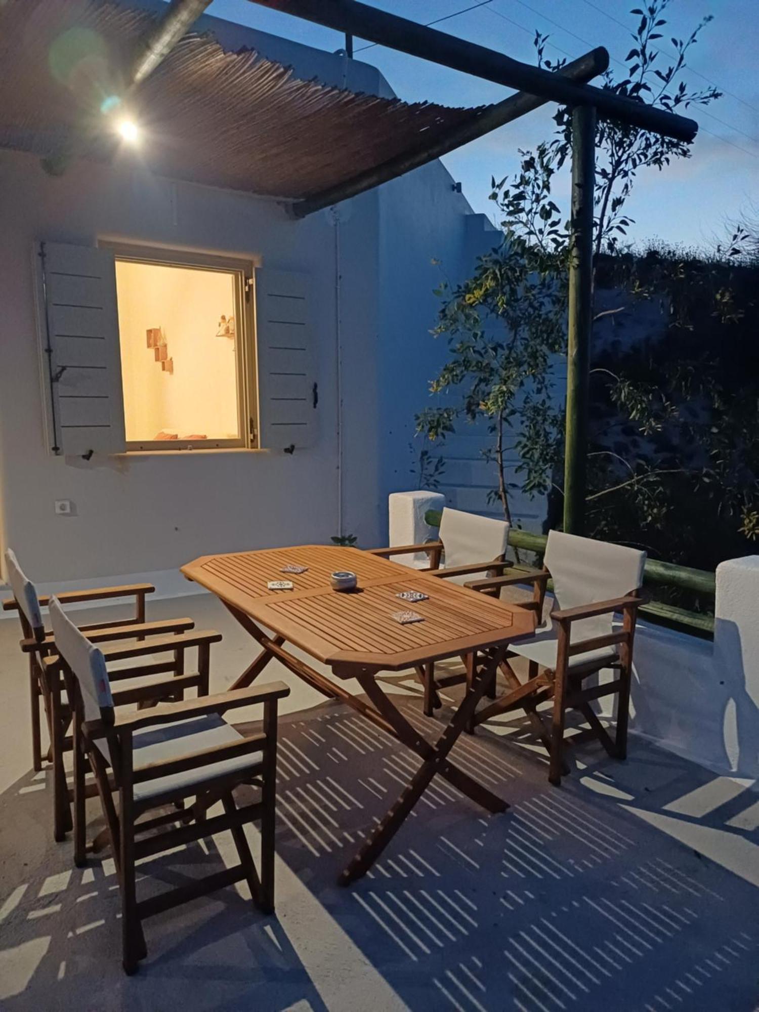 Villa 'Irene' Cycladic House With Sunrise And Sea View! Foinikiá Esterno foto