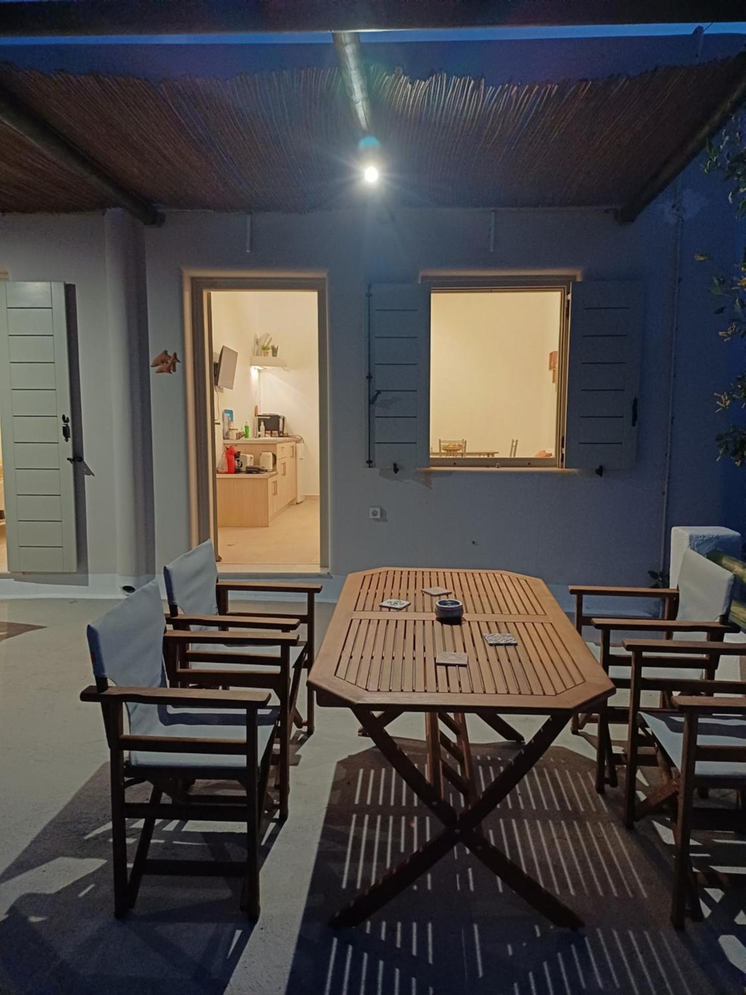 Villa 'Irene' Cycladic House With Sunrise And Sea View! Foinikiá Esterno foto
