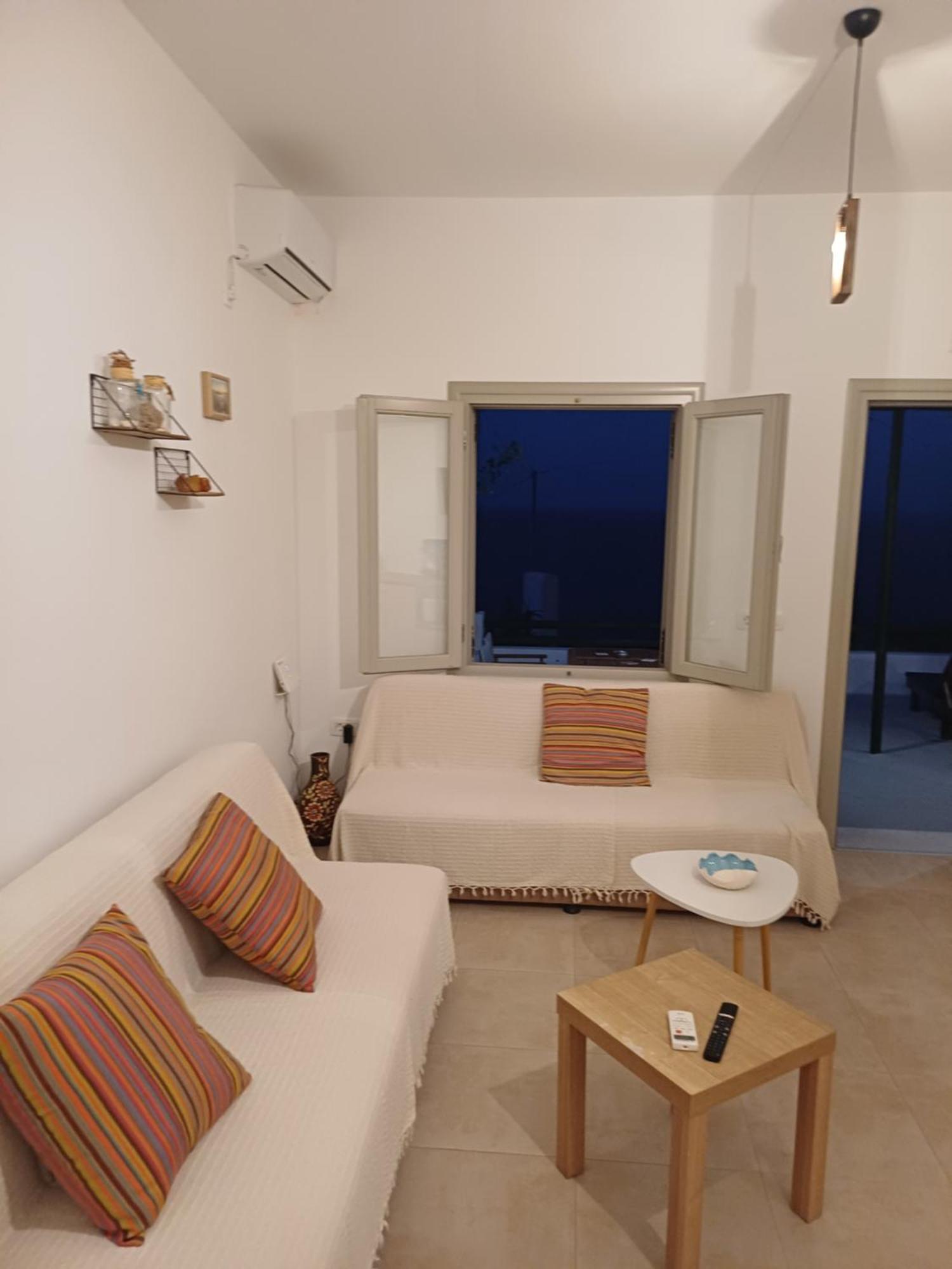 Villa 'Irene' Cycladic House With Sunrise And Sea View! Foinikiá Esterno foto