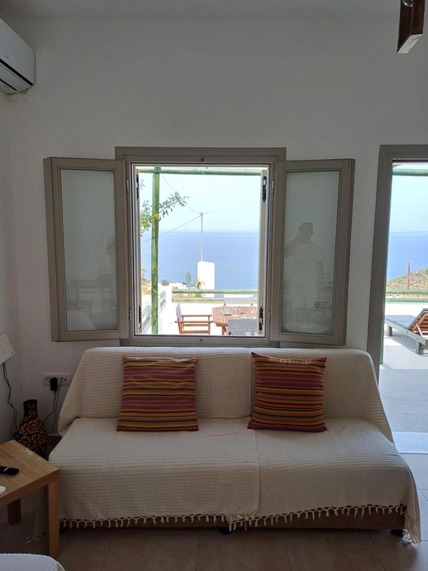 Villa 'Irene' Cycladic House With Sunrise And Sea View! Foinikiá Esterno foto