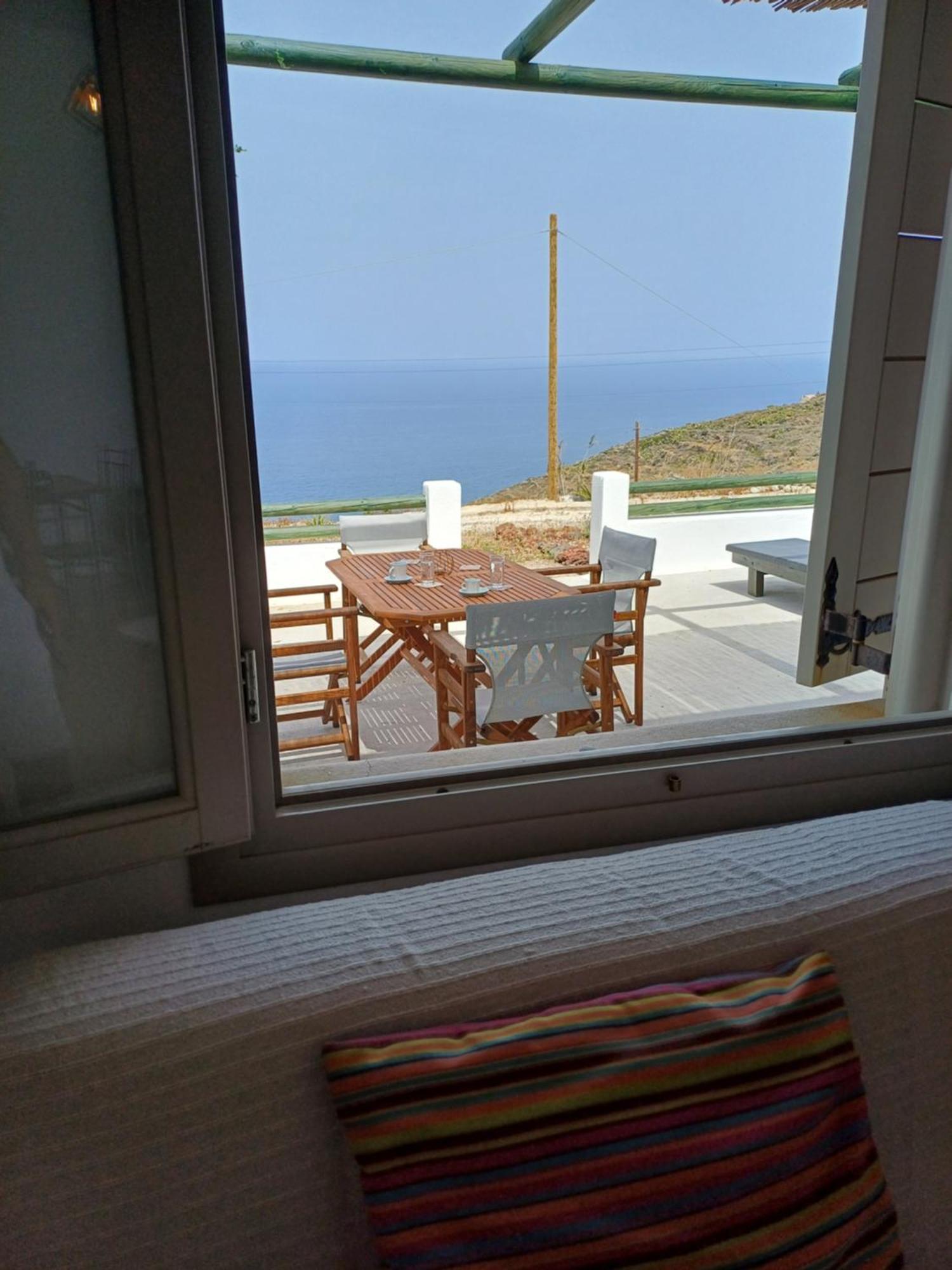 Villa 'Irene' Cycladic House With Sunrise And Sea View! Foinikiá Esterno foto